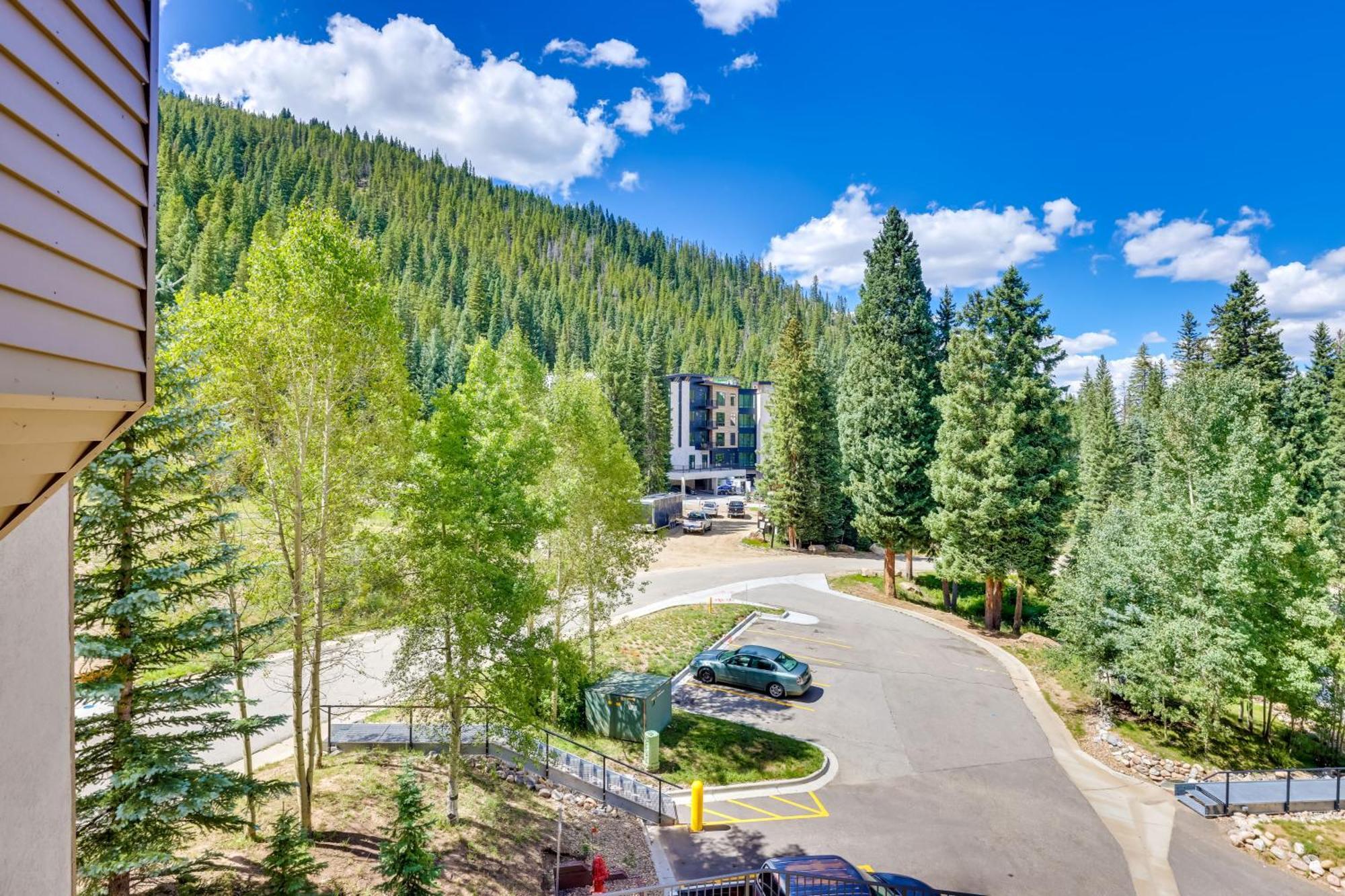 Ski-Inandski-Out Retreat With Iron Horse Pool Access! Winter Park Ngoại thất bức ảnh